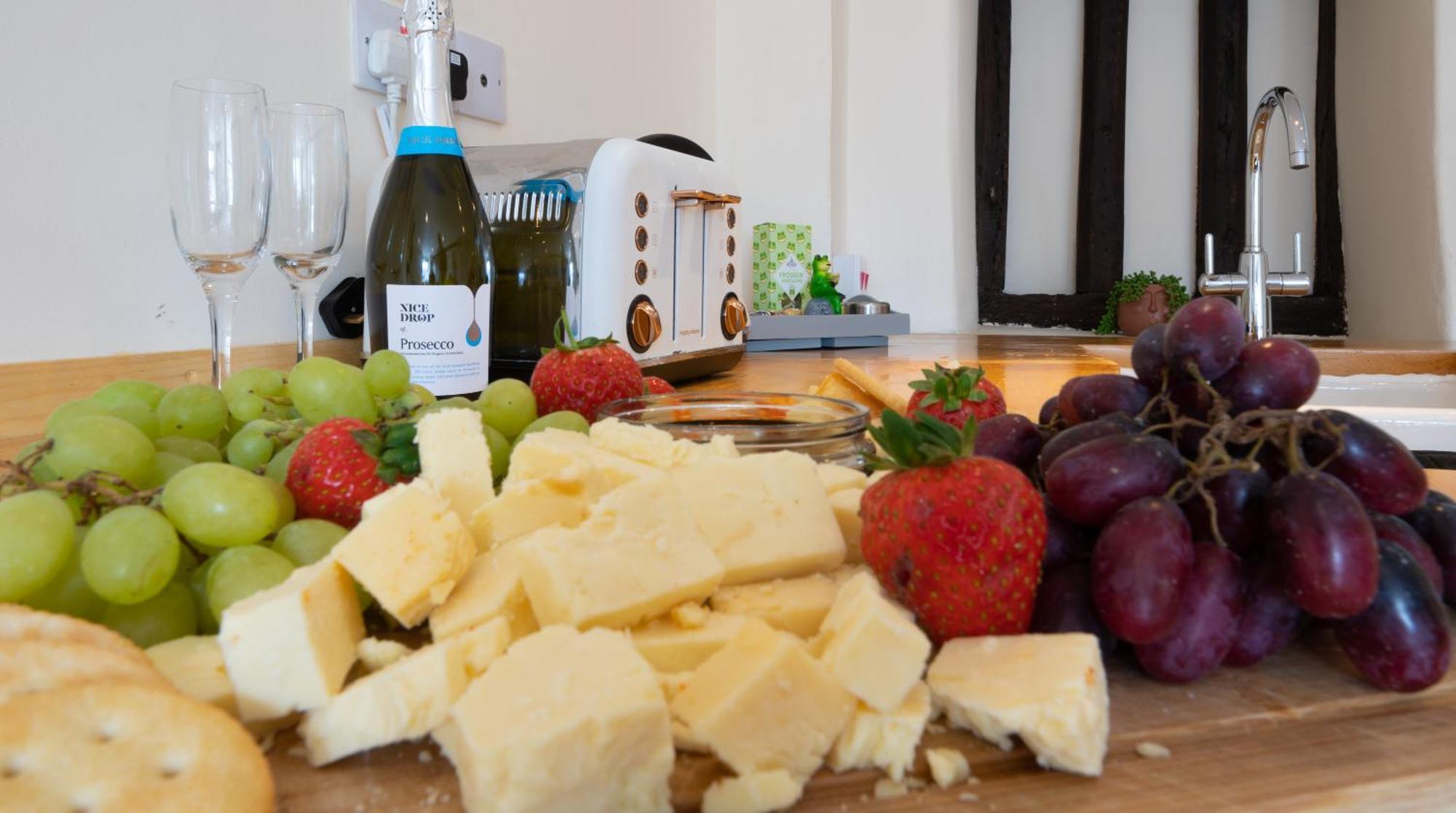 Wee Toad Hole Heart Of Kendal - Cottage Sleeps 4-6 - Dogs Welcome Exterior photo